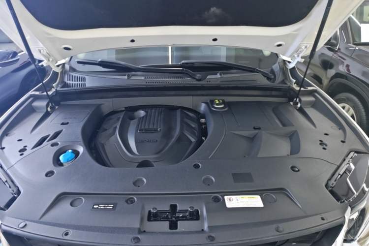 Used Geely Auto Monjaro 2019 300T YAOXINGZHE Engine Bay
