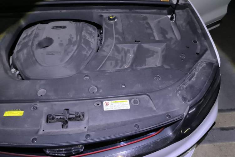 Used Geely Auto Monjaro 2019 350T YAOXINGZHE Engine Bay Left