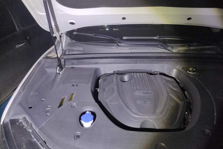 Used Geely Auto Monjaro 2019 300T YAOXINGZHE Engine Bay Right