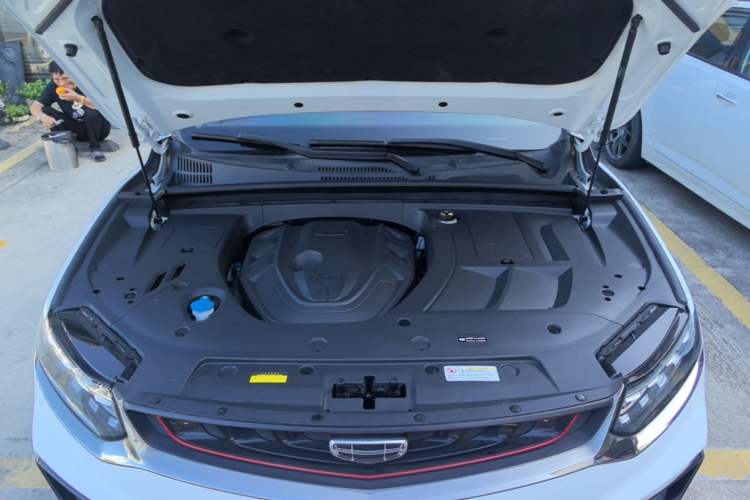 Used Geely Auto Monjaro 2019 350T YAOXINGZHE Engine Bay