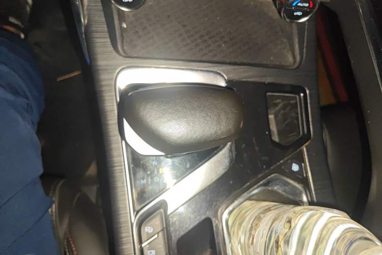 Used Geely Auto Monjaro 2019 350T Yuxingzhe Gear Lever