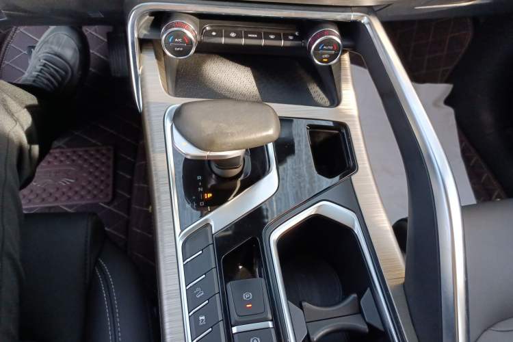 Used Geely Auto Monjaro 2019 350T Explorer Gear Lever