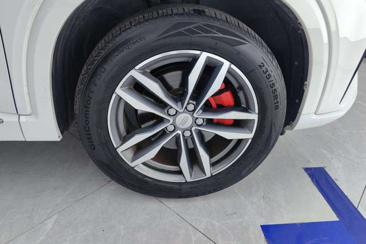 Used Geely Auto Monjaro 2019 Facelift 350T YAOXINGZHE Left Front Wheel Hub