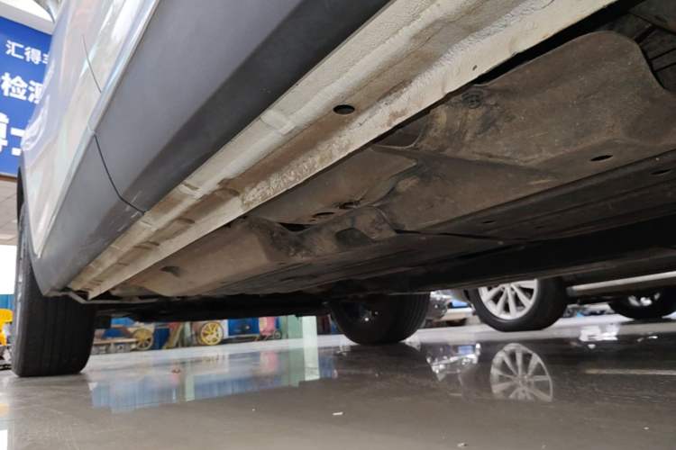 Used Geely Auto Monjaro 2019 300T YAOXINGZHE Left Side Sill