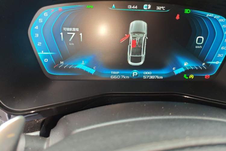 Used Geely Auto Monjaro 2019 300T YAOXINGZHE Odometer Close Up