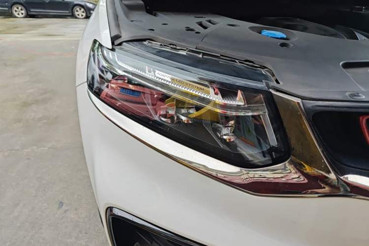 Used Geely Auto Monjaro 2019 350T Yuxingzhe AWD Right Front Headlight