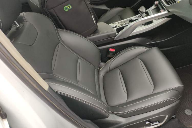 Used Geely Auto Monjaro 2019 300T YAOXINGZHE Right Front Seat