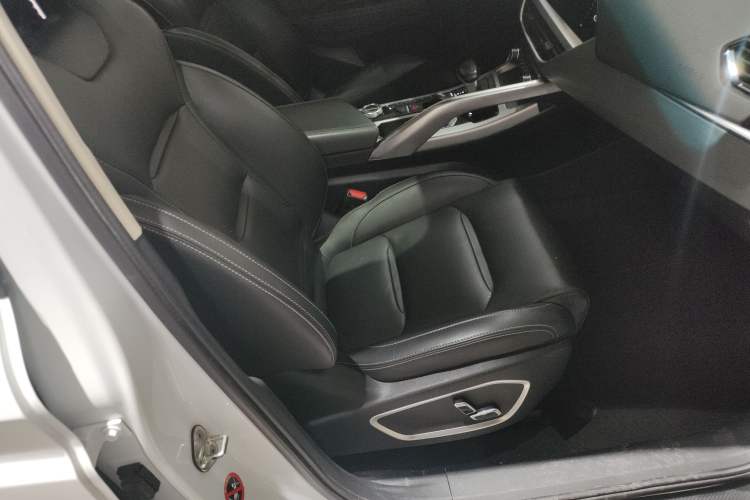 Used Geely Auto Monjaro 2019 300T YAOXINGZHE Right Front Seat