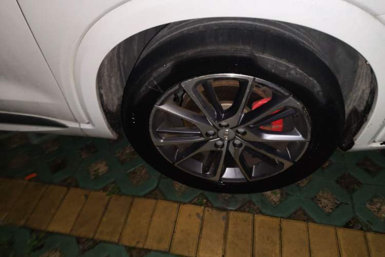 Used Geely Auto Monjaro 2019 350T YAOXINGZHE Right Front Wheel Hub