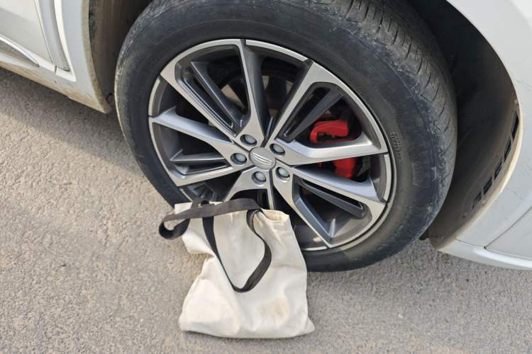 Used Geely Auto Monjaro 2019 350T YAOXINGZHE Right Front Wheel Hub