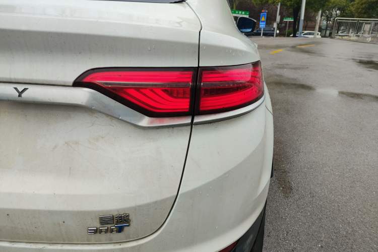Used Geely Auto Monjaro 2019 300T YAOXINGZHE Right Rear Taillight