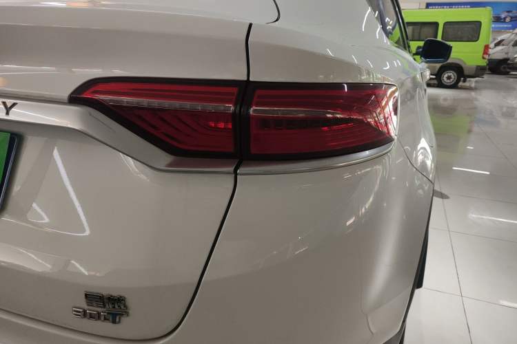 Used Geely Auto Monjaro 2019 300T YAOXINGZHE Exterior 3