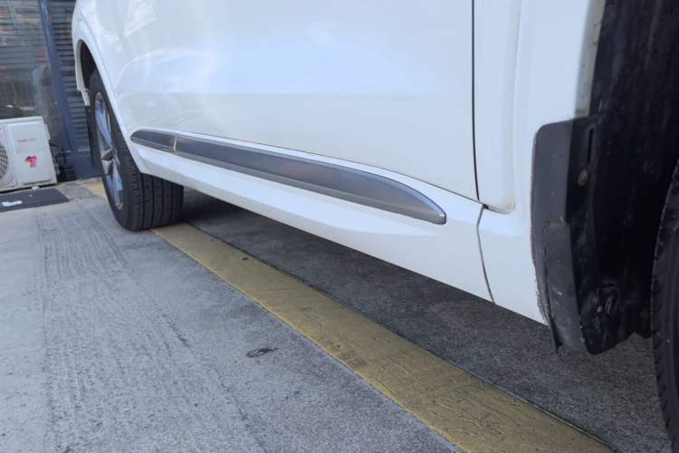 Used Geely Auto Monjaro 2019 350T YAOXINGZHE Right Side Sill