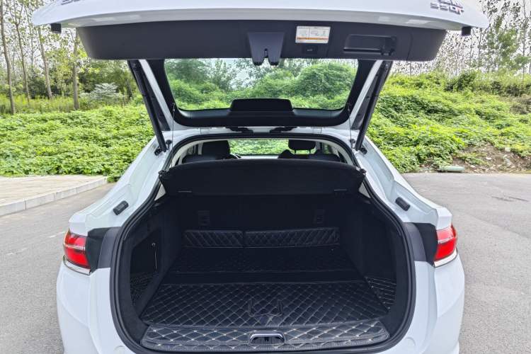 Used Geely Auto Monjaro 2019 350T Yuxingzhe Trunk