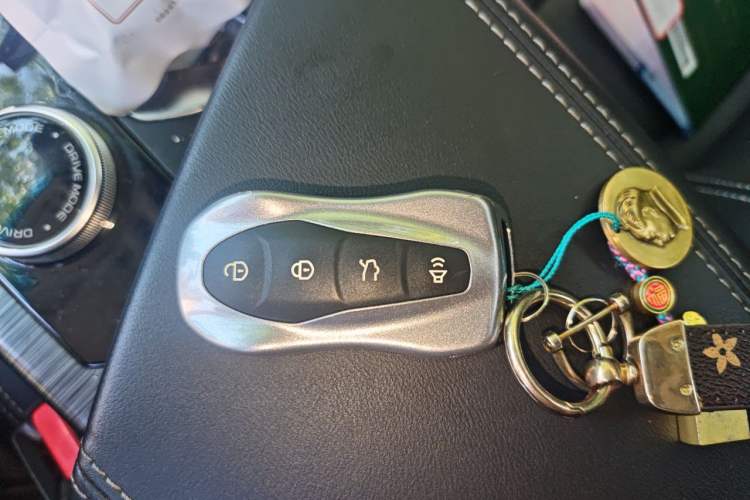 Used Geely Auto Monjaro 2019 350T YAOXINGZHE Vehicle Key