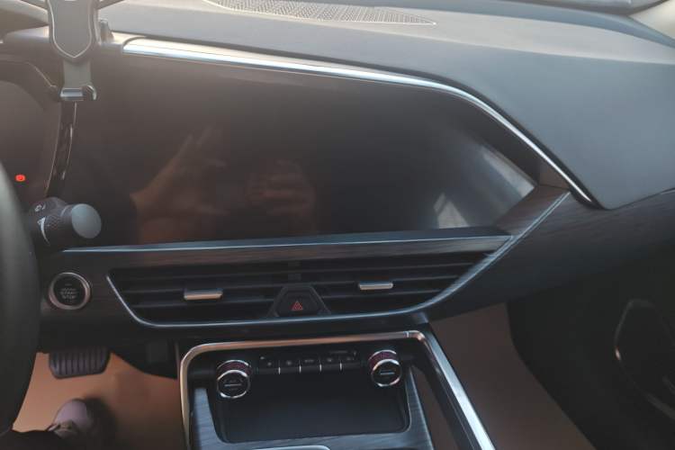 Used Geely Auto Monjaro 2019 350T Yuxingzhe Audio And AC Panel