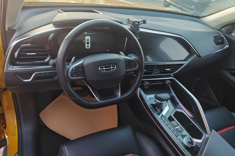Used Geely Auto Monjaro 2019 350T Yuxingzhe Center Console