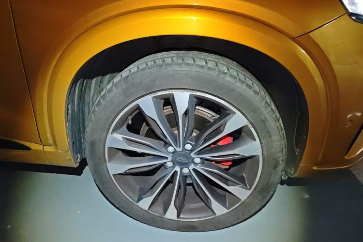 Used Geely Auto Monjaro 2019 350T Yuxingzhe Right Front Wheel Hub