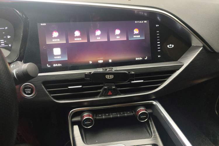 Used Geely Auto Monjaro 2020 High-Energy Edition 350T Yáoxīngzhě Audio And AC Panel