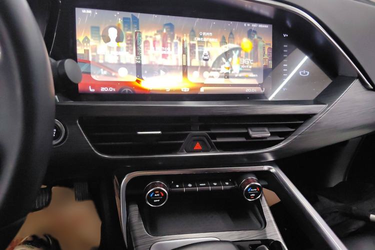 Used Geely Auto Monjaro 2020 High-Energy Edition 350T Yáoxīngzhě Audio And AC Panel