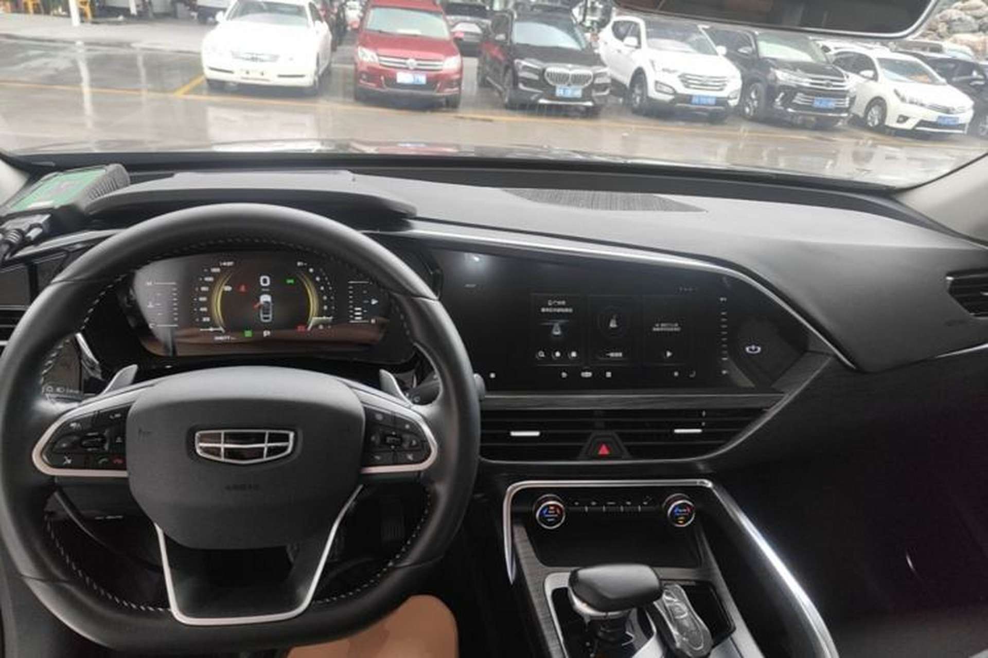 Used Geely Auto Monjaro 2020 High-Energy Edition 350T Yáoxīngzhě Center Console