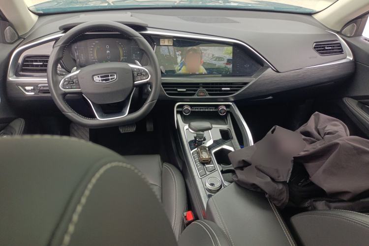 Used Geely Auto Monjaro 2020 High-Energy Edition 350T Yáoxīngzhě Center Console