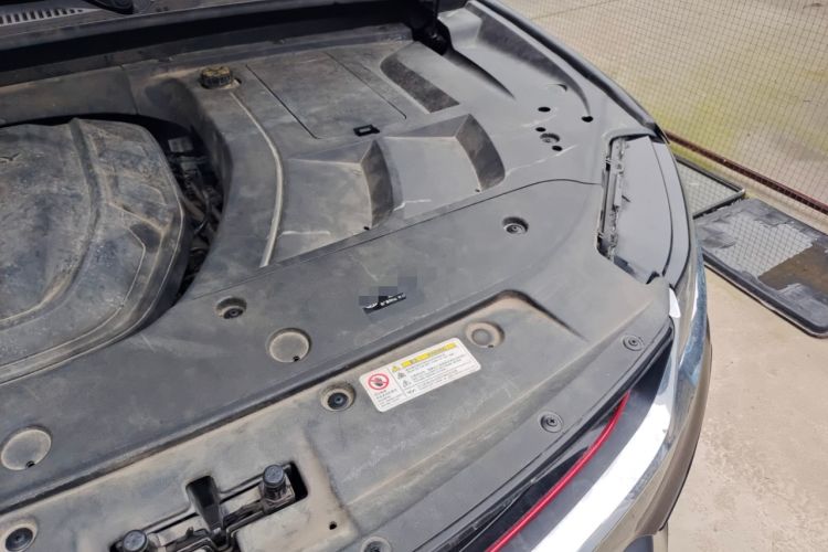 Used Geely Auto Monjaro 2020 High-Energy Edition 350T Yáoxīngzhě Engine Bay Left
