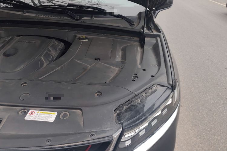 Used Geely Auto Monjaro 2020 High-Energy Edition 350T Yáoxīngzhě Engine Bay Left