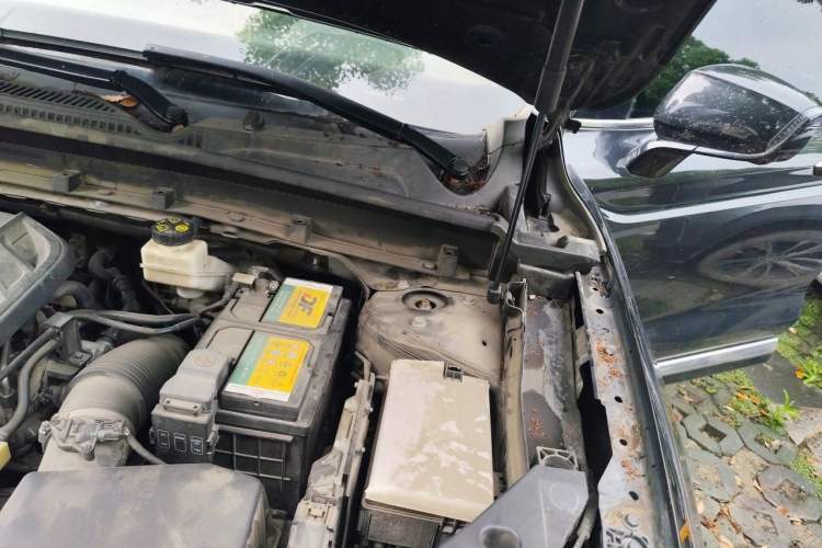Used Geely Auto Monjaro 2020 High-Energy Edition 300T Yáoxīngzhě Engine Bay Left