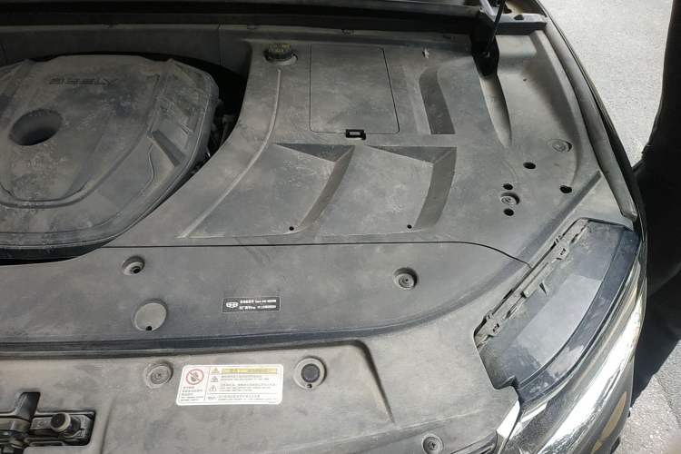 Used Geely Auto Monjaro 2020 High-Energy Edition 350T Yáoxīngzhě Engine Bay Left