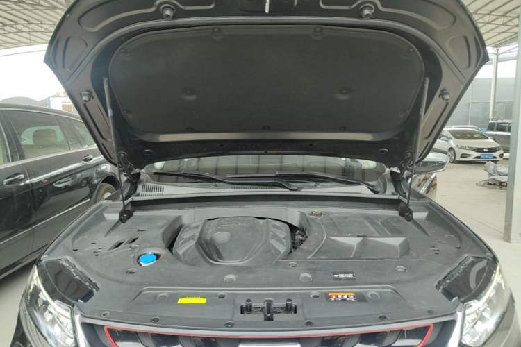 Used Geely Auto Monjaro 2020 High-Energy Edition 350T Yáoxīngzhě Engine Bay