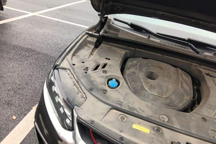 Used Geely Auto Monjaro 2020 High-Energy Edition 350T Yáoxīngzhě Engine Bay Right