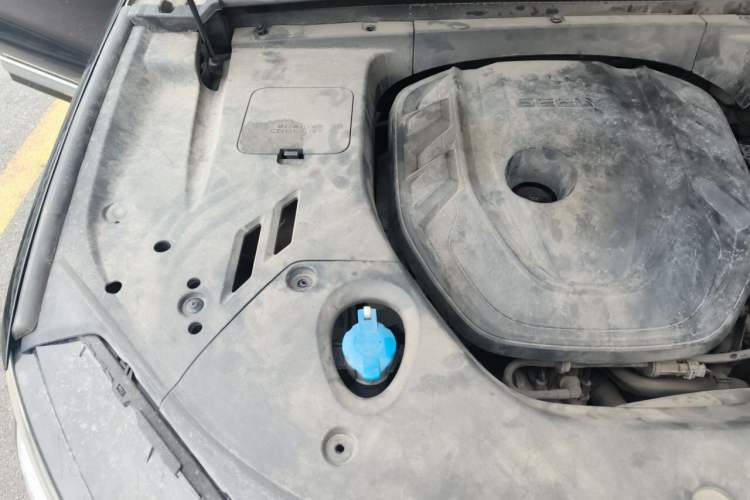 Used Geely Auto Monjaro 2020 High-Energy Edition 350T Yáoxīngzhě Engine Bay Right