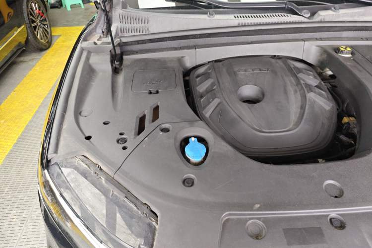 Used Geely Auto Monjaro 2020 High-Energy Edition 350T Yuxingzhe AWD Engine Bay Right