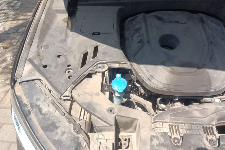 Used Geely Auto Monjaro 2020 High-Energy Edition 350T Yáoxīngzhě Engine Bay Right