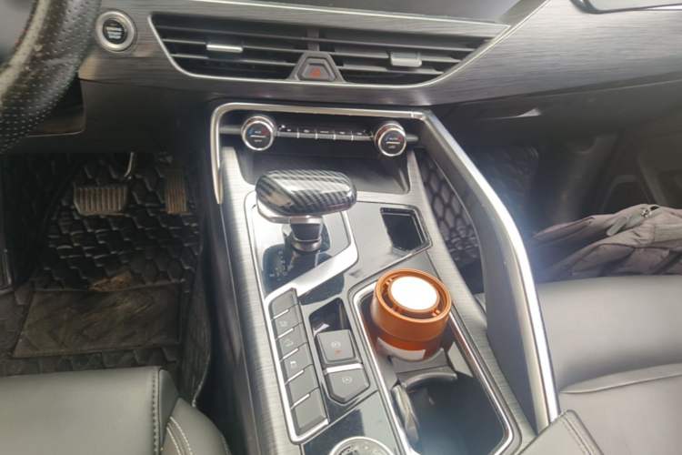 Used Geely Auto Monjaro 2020 High-Energy Edition 350T Yáoxīngzhě Gear Lever