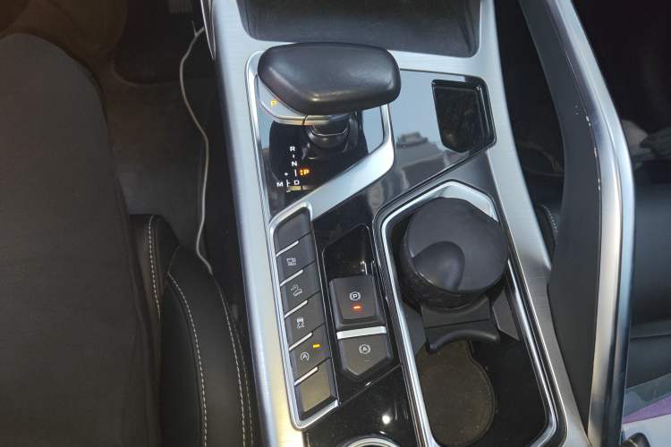Used Geely Auto Monjaro 2020 High-Energy Edition 300T Yáoxīngzhě Gear Lever