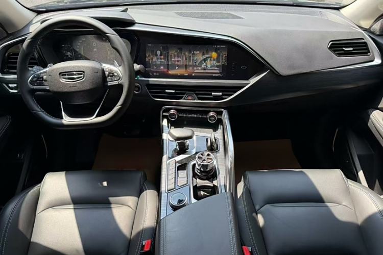 Used Geely Auto Monjaro 2020 High-Energy Edition 350T Yáoxīngzhě Interior 9