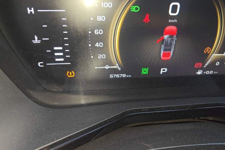 Used Geely Auto Monjaro 2020 High-Energy Edition 300T Yáoxīngzhě Odometer Close Up
