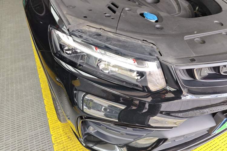 Used Geely Auto Monjaro 2020 High-Energy Edition 350T Yuxingzhe AWD Right Front Headlight