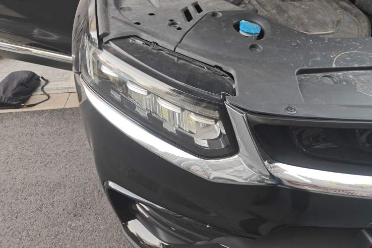 Used Geely Auto Monjaro 2020 High-Energy Edition 300T Yáoxīngzhě Right Front Headlight