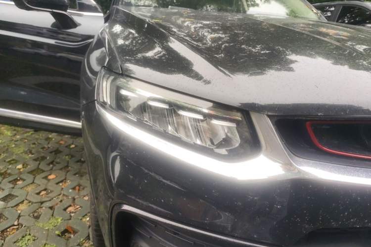 Used Geely Auto Monjaro 2020 High-Energy Edition 300T Yáoxīngzhě Right Front Headlight