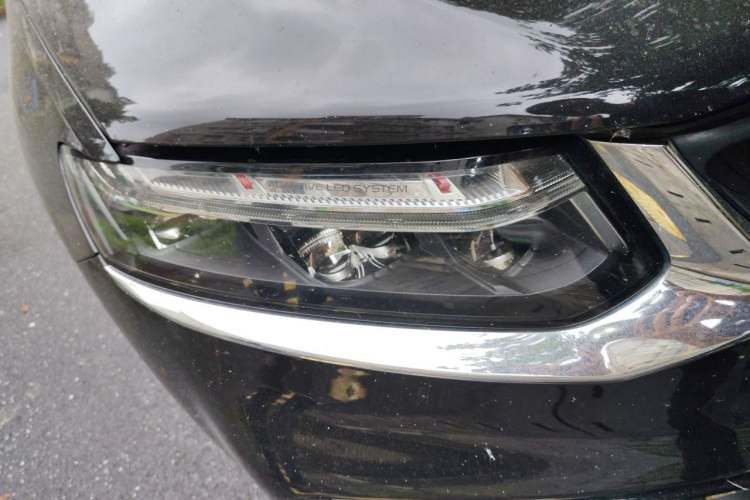 Used Geely Auto Monjaro 2020 High-Energy Edition 350T Yuxingzhe Right Front Headlight