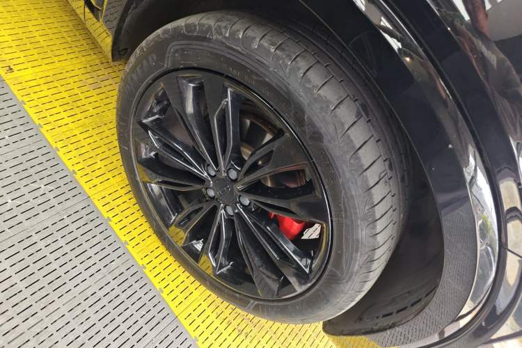 Used Geely Auto Monjaro 2020 High-Energy Edition 350T Yuxingzhe AWD Right Front Wheel Hub