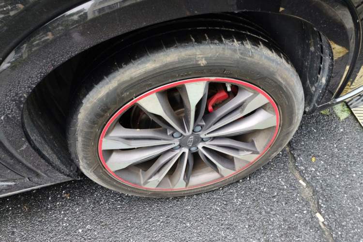 Used Geely Auto Monjaro 2020 High-Energy Edition 350T Yuxingzhe Right Front Wheel Hub