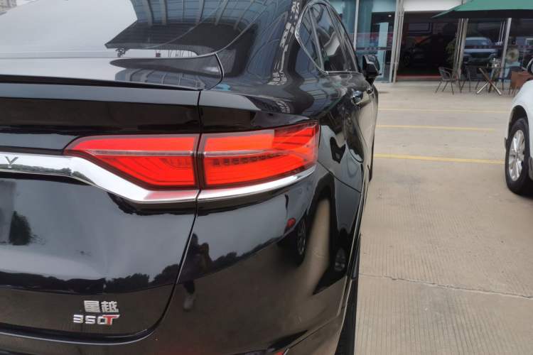 Used Geely Auto Monjaro 2020 High-Energy Edition 350T Yáoxīngzhě Right Rear Taillight