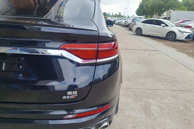 Used Geely Auto Monjaro 2020 High-Energy Edition 350T Yáoxīngzhě Right Rear Taillight
