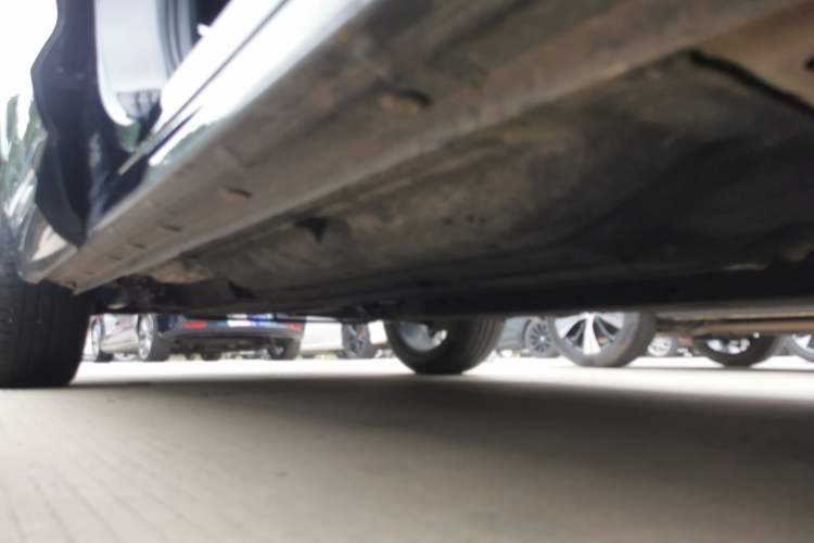 Used Geely Auto Monjaro 2020 High-Energy Edition 350T Yáoxīngzhě Right Side Sill
