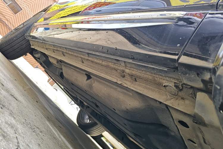 Used Geely Auto Monjaro 2020 High-Energy Edition 350T Yáoxīngzhě Right Side Sill
