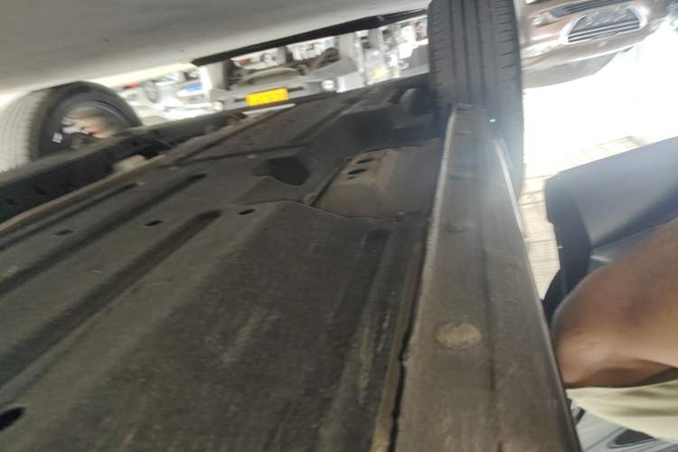 Used Geely Auto Monjaro 2020 High-Energy Edition 350T Yáoxīngzhě Right Side Sill